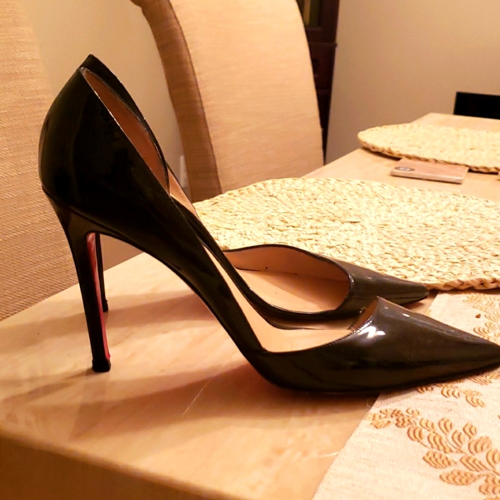 CHRISTIAN LOUBOUTIN New Helmut 41.5